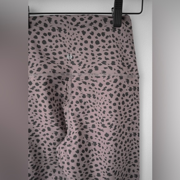 TAVI High Waisted 7/8 Legging NWT - Picture 7 of 9